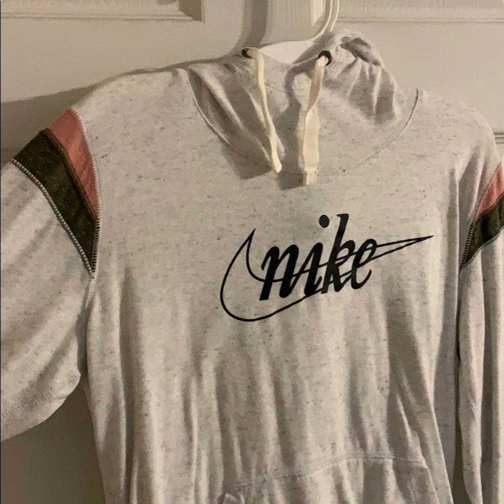Nike light weight sweatshirt - Picture 2 of 2
